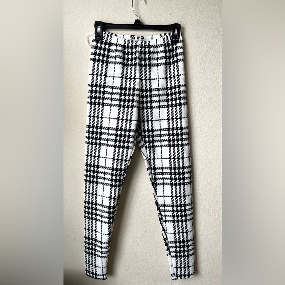 Black and White Plaid Bottoms leggings